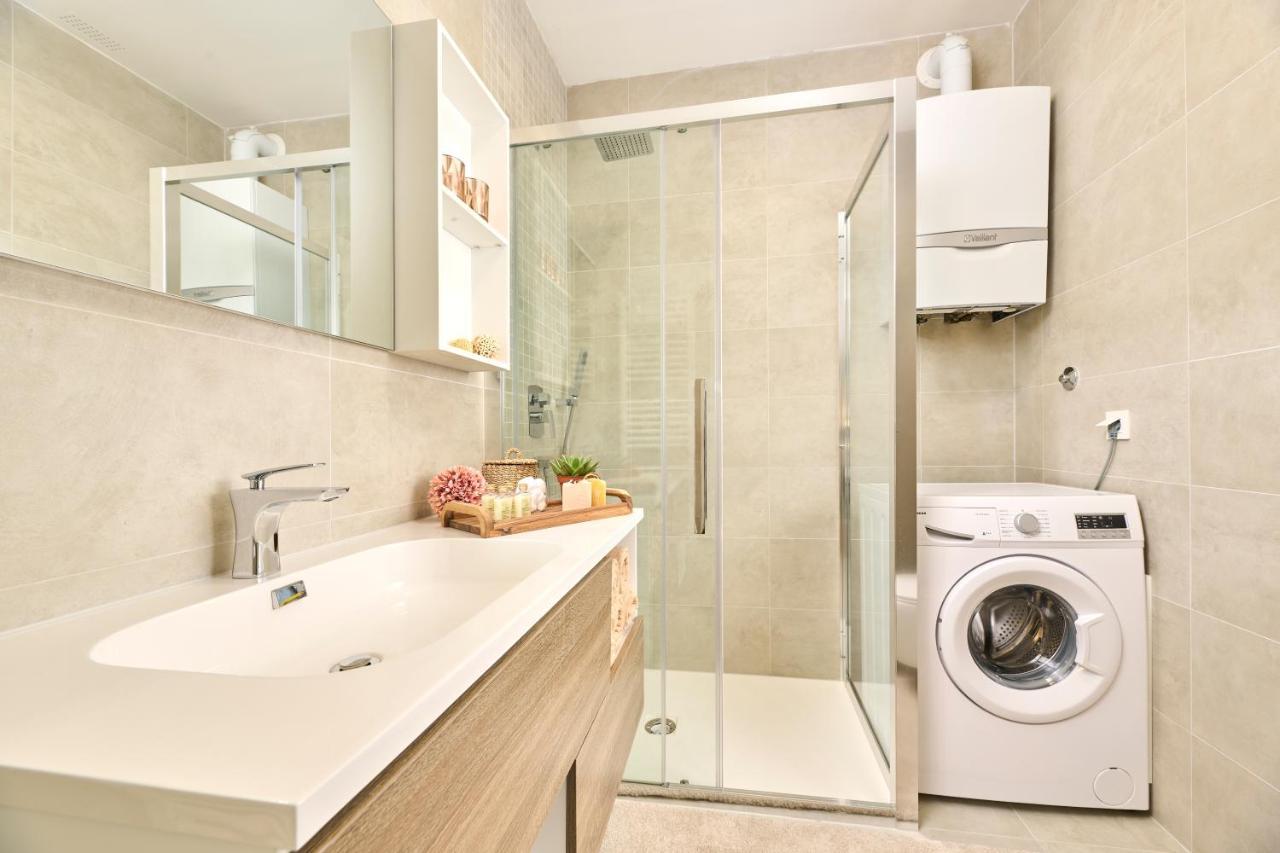 Spada Brand New Apartment With Garden 3 Min From Beach! 波雷奇 外观 照片